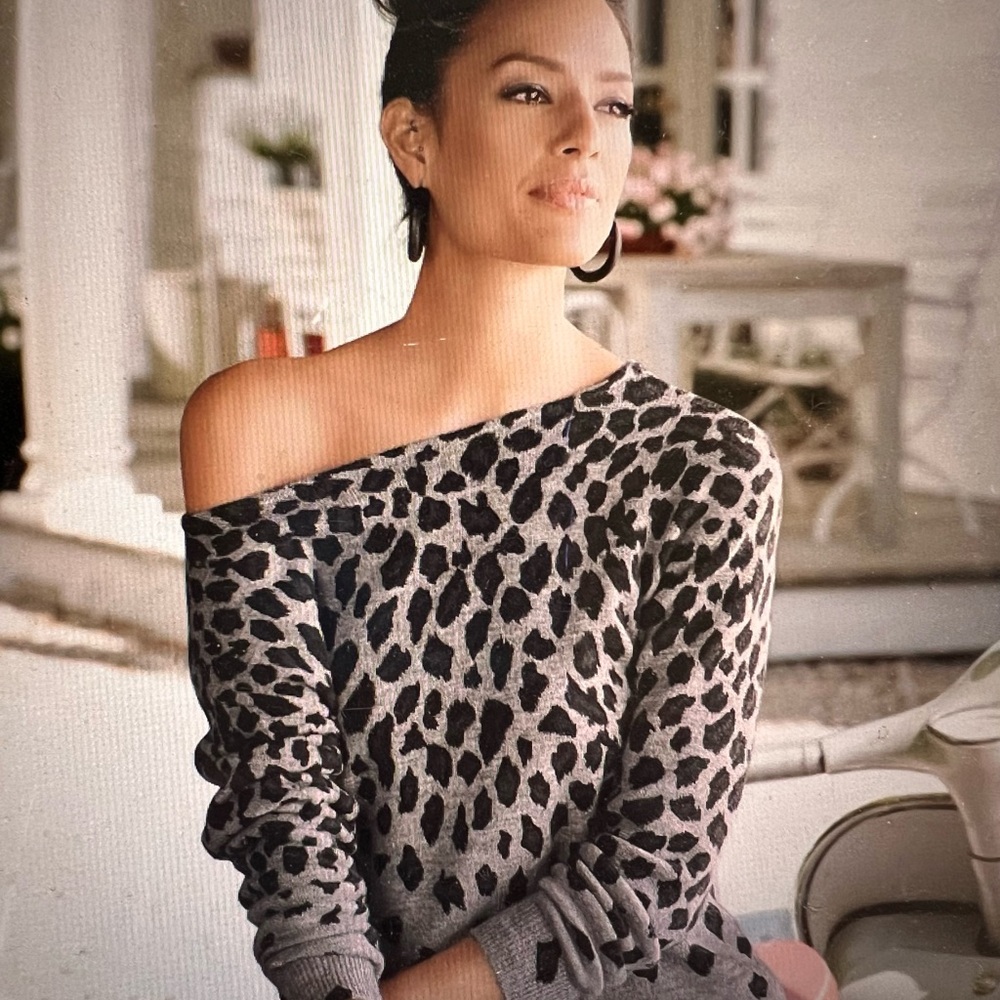 Chic Off-Shoulder Leopard Sweater Lascana 16/18